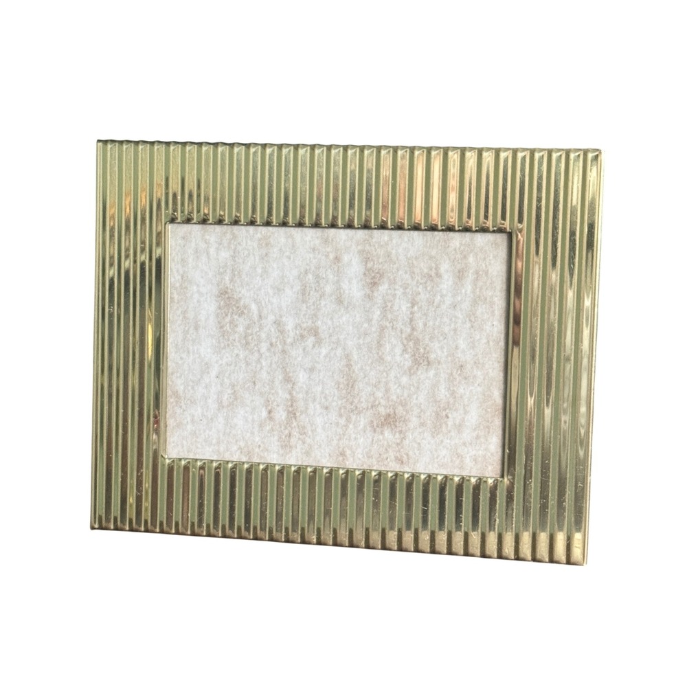 Vintage Gold Ribbed Metal Picture Photo Frame 5x7 Art Deco Modern